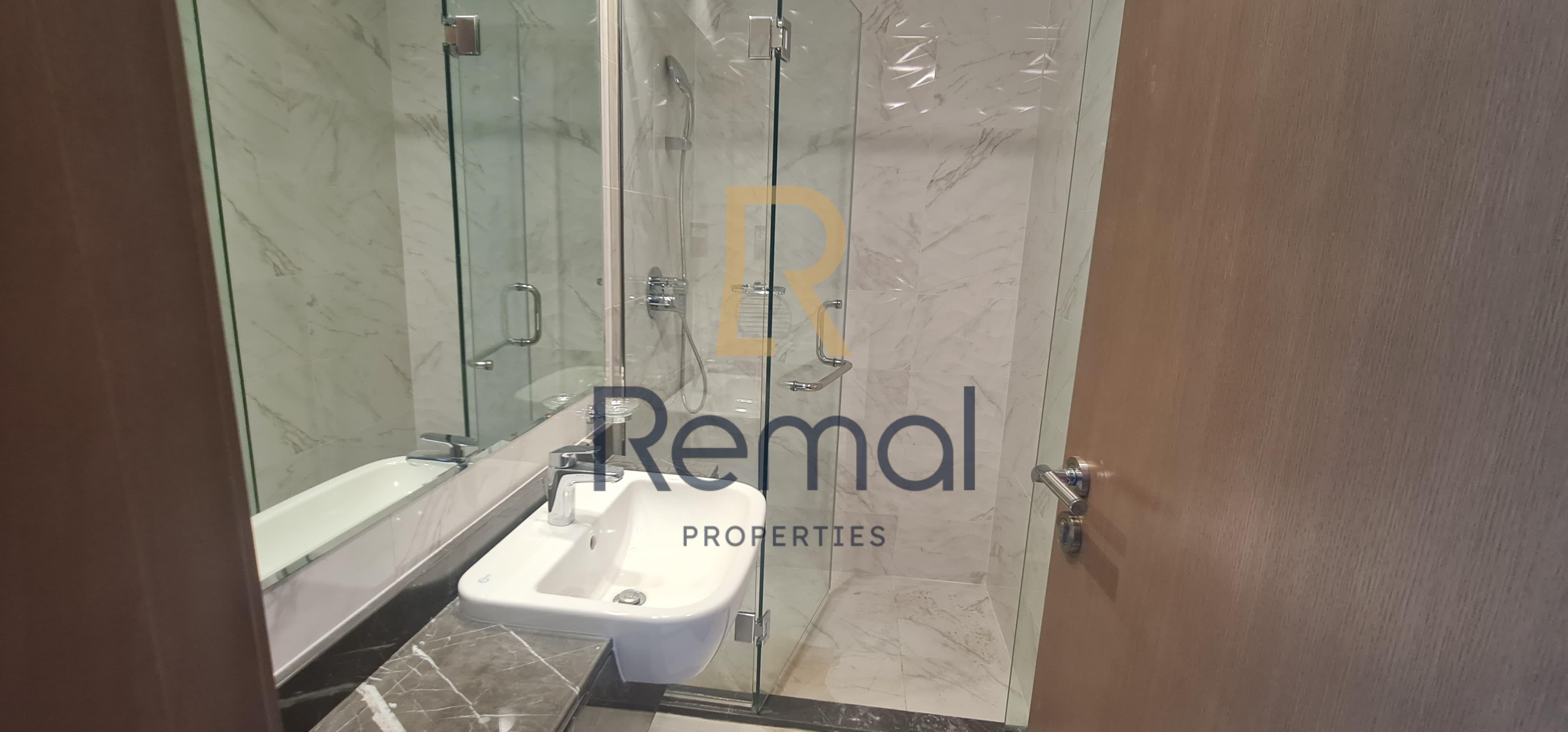 Premium 2-Bedroom Apartment in Corniche | Modern Living - Photo 5