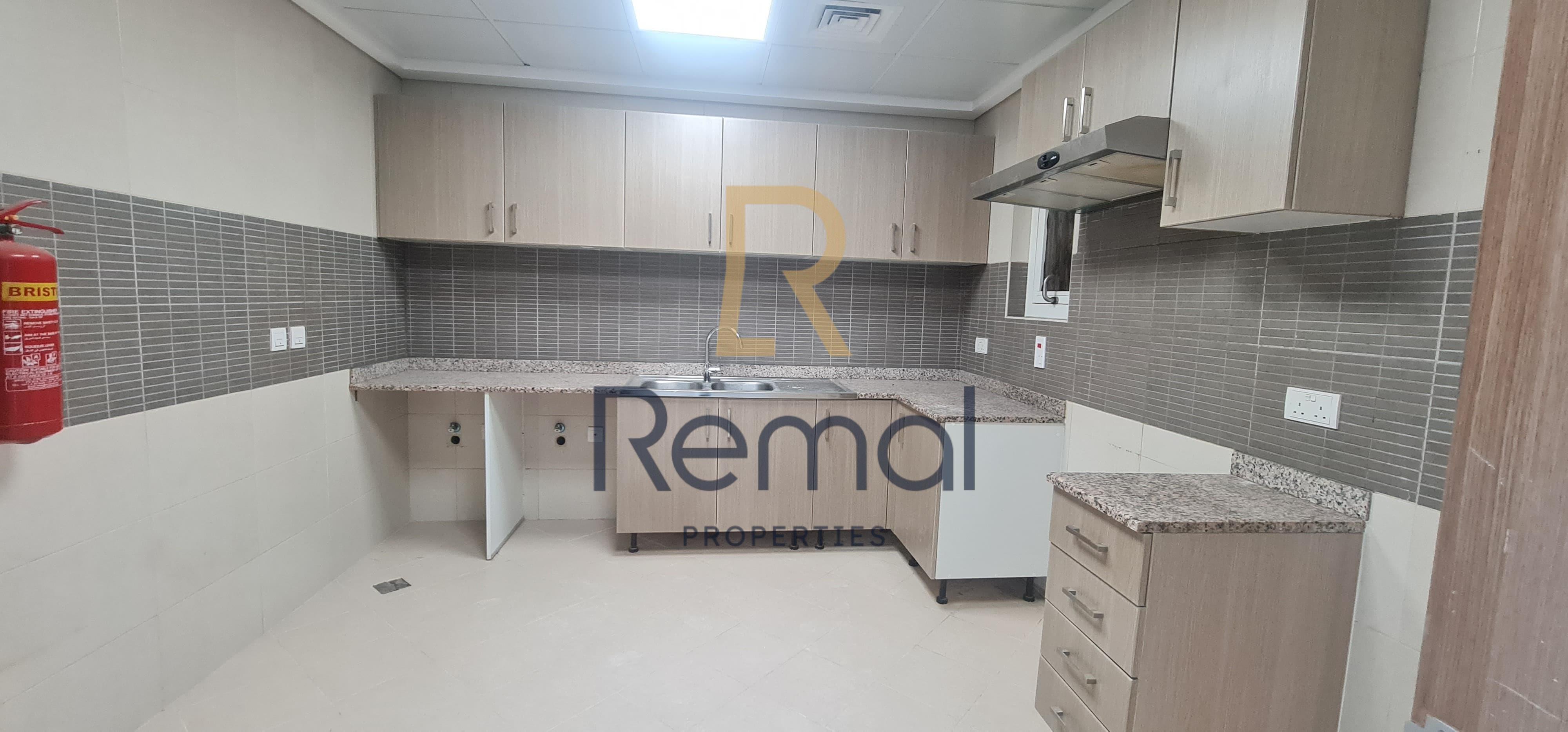 Spacious 3-Bedroom Apartments for Rent in Al Tibbiya - Photo 5