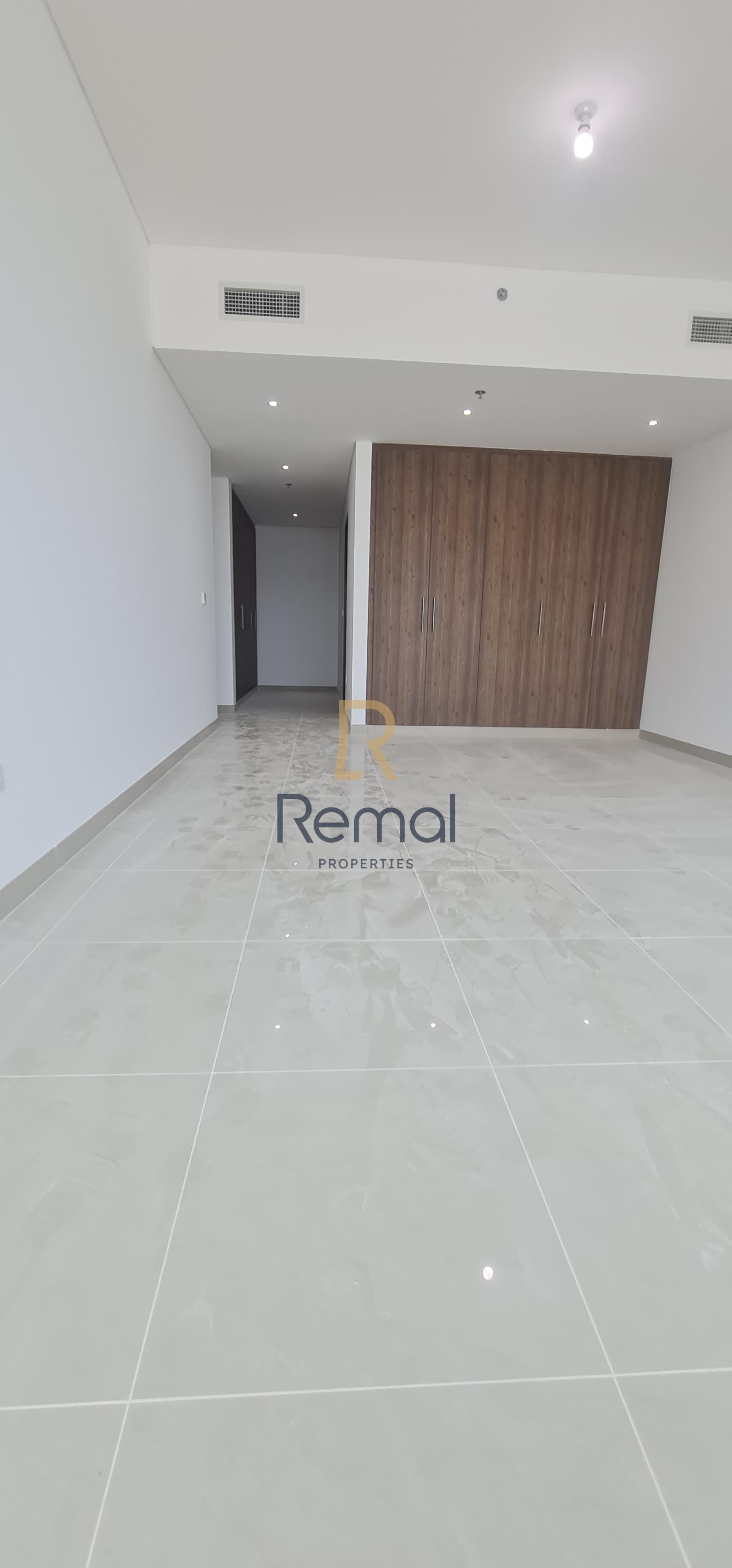Apartment for Rent in Al Tibbiya | 3BR + Maid Room - Photo 3