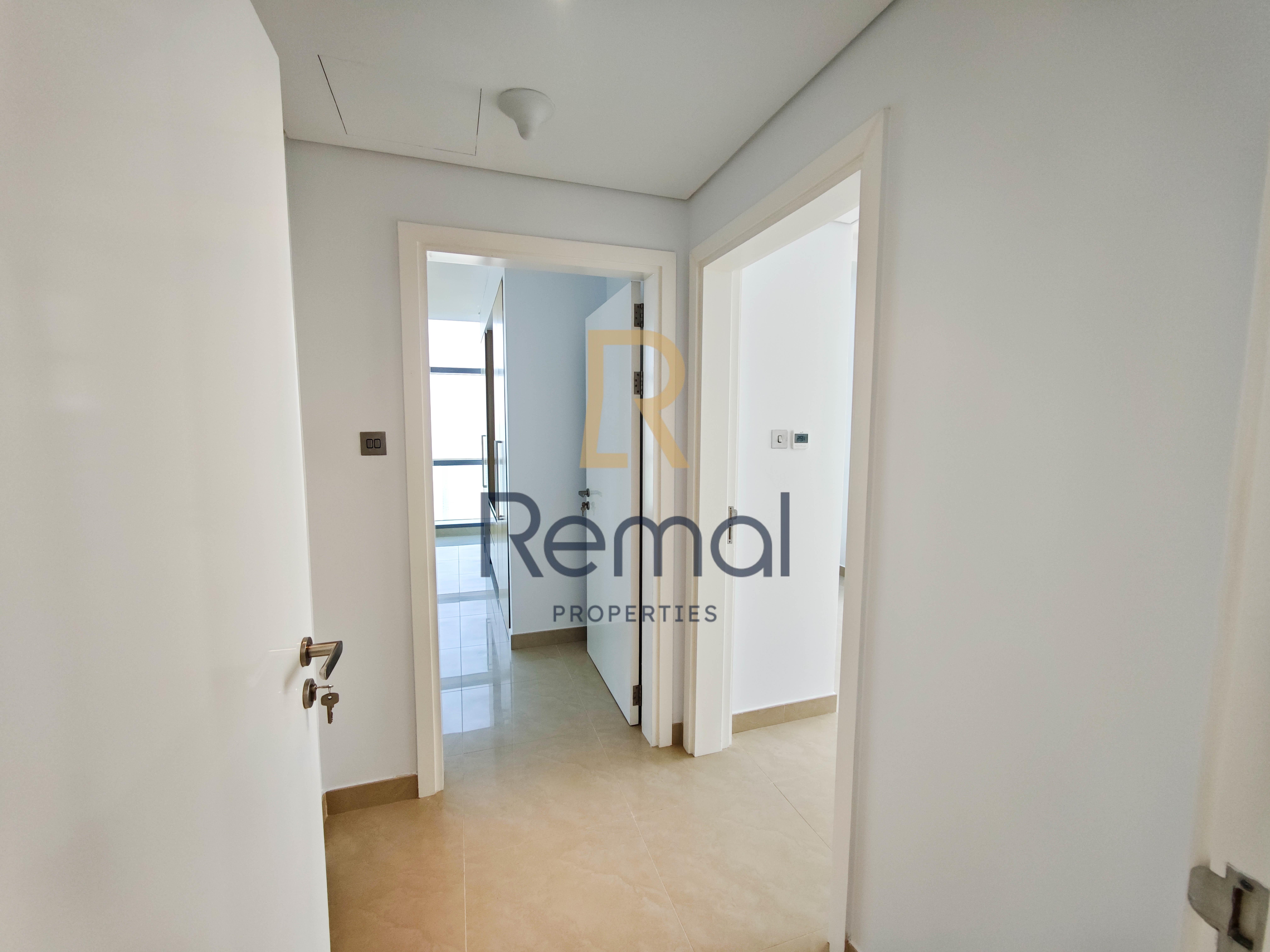 Corniche Abu Dhabi Apartments | Sea View | Premium Living - Photo 10
