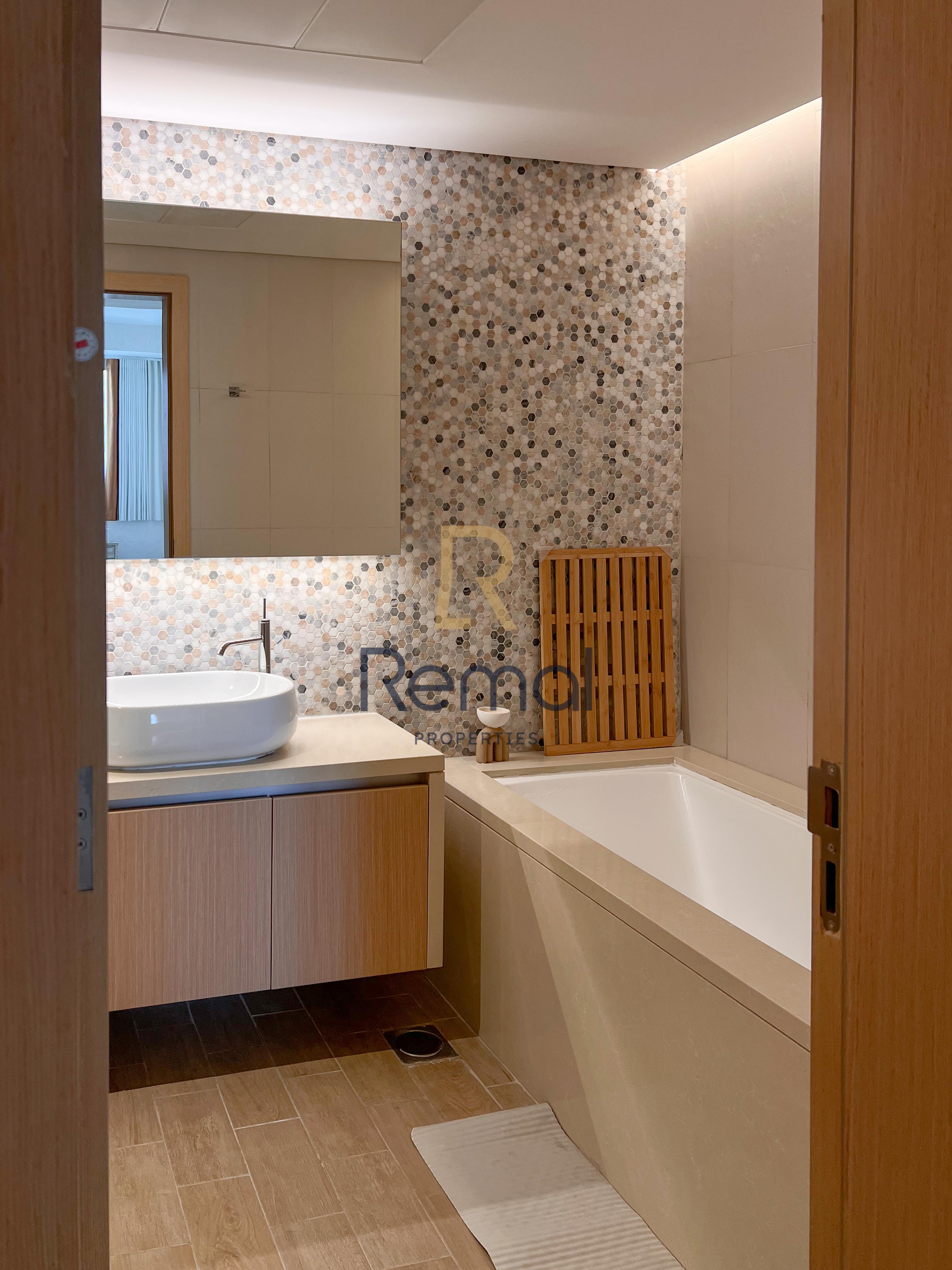 Sea View Apartments for Sale Yas Island | Biggest Layout - Photo 10