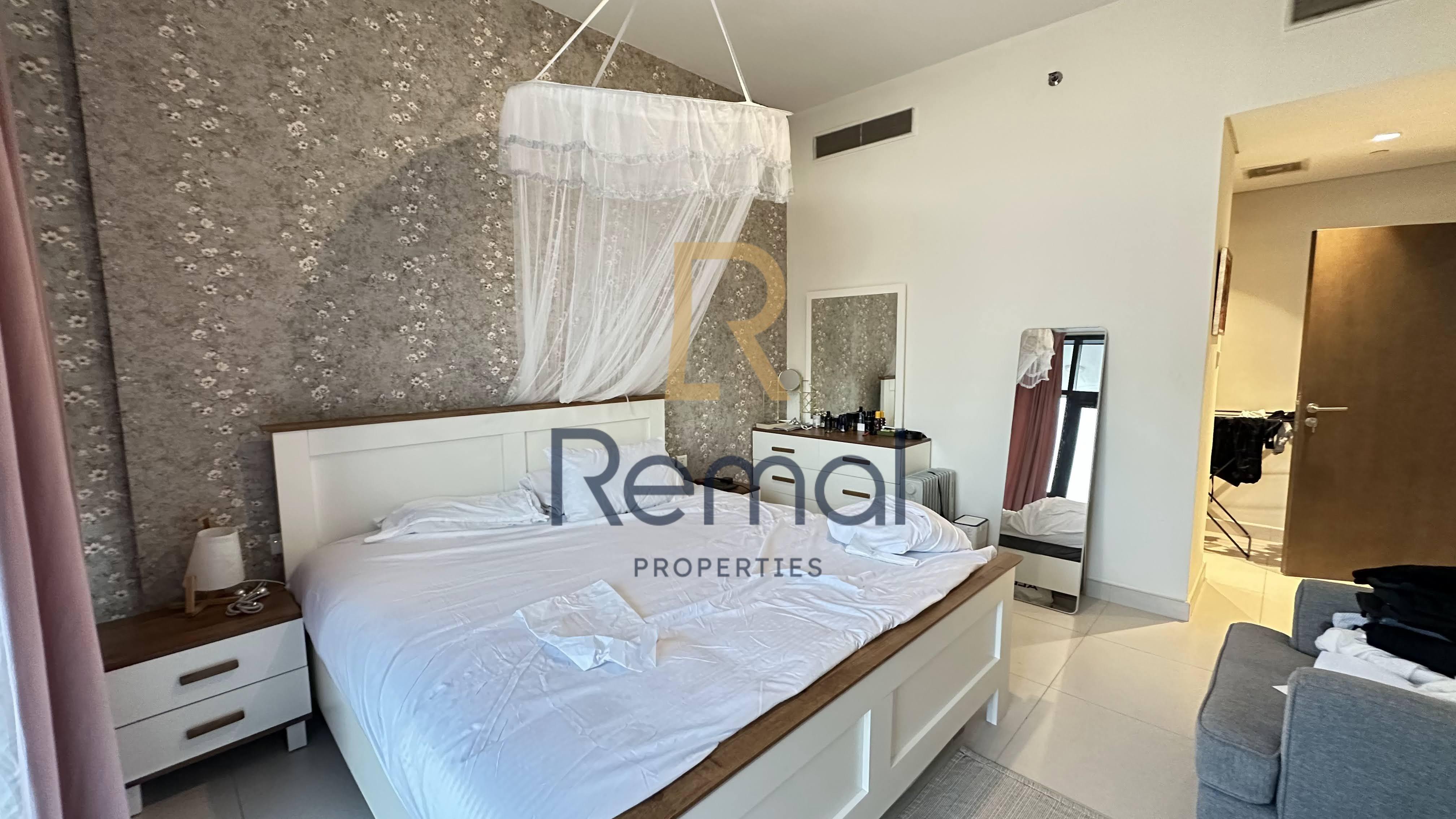 Canal View | Balcony | Apartments for Sale Al Raha Beach - Photo 11