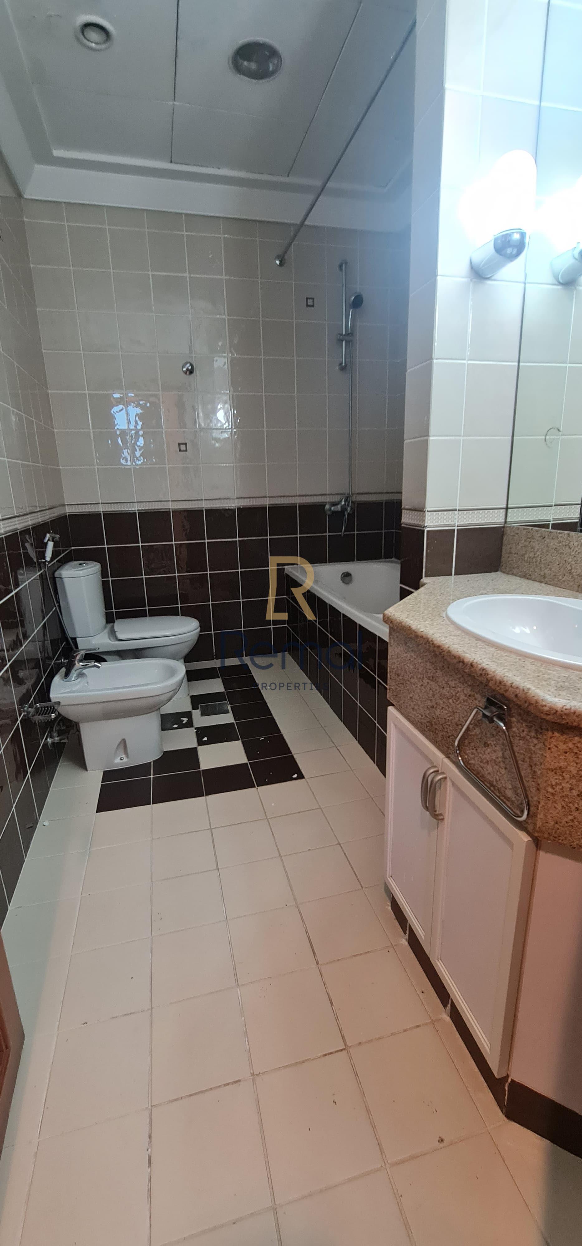 One Month Rent Free | 5 Bedroom Apartment for Rent Eastern Road - Photo 10