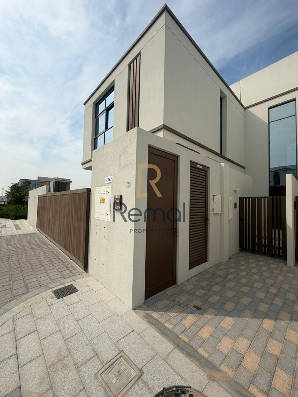 3BR Townhouse for Rent in Al Jubail Island Abu Dhabi - Photo 4