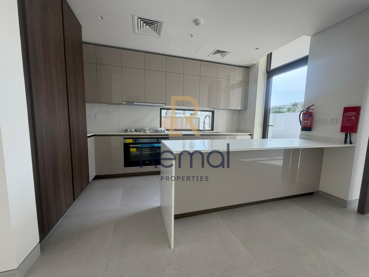 3BR Townhouse for Rent in Al Jubail Island Abu Dhabi - Photo 10