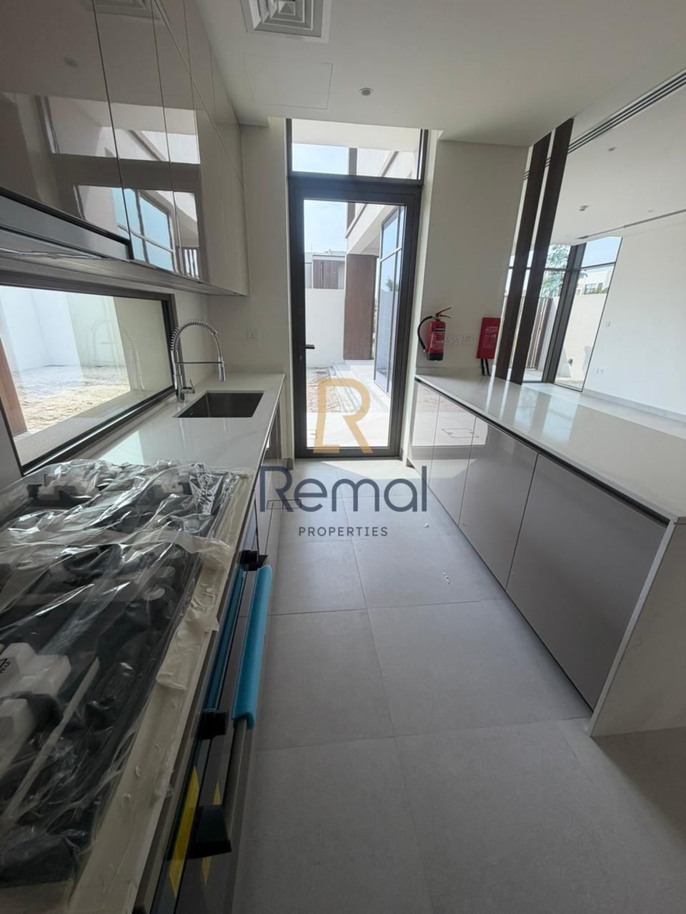 3BR Townhouse for Rent in Al Jubail Island Abu Dhabi - Photo 12